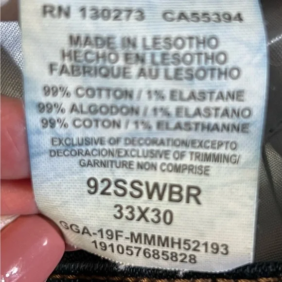 Wrangler Slim Straight Dark Blue Jeans Size 33x30 Like New - Picture 5 of 7